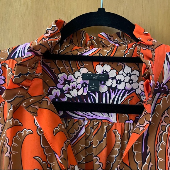 Ann Taylor silk blouse - Picture 2 of 4